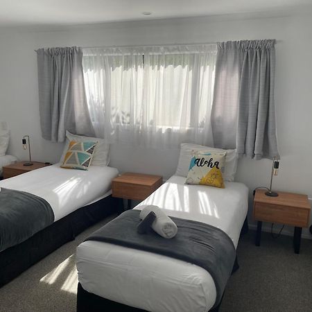 Fairway Motel & Apartments Wanaka Exterior photo