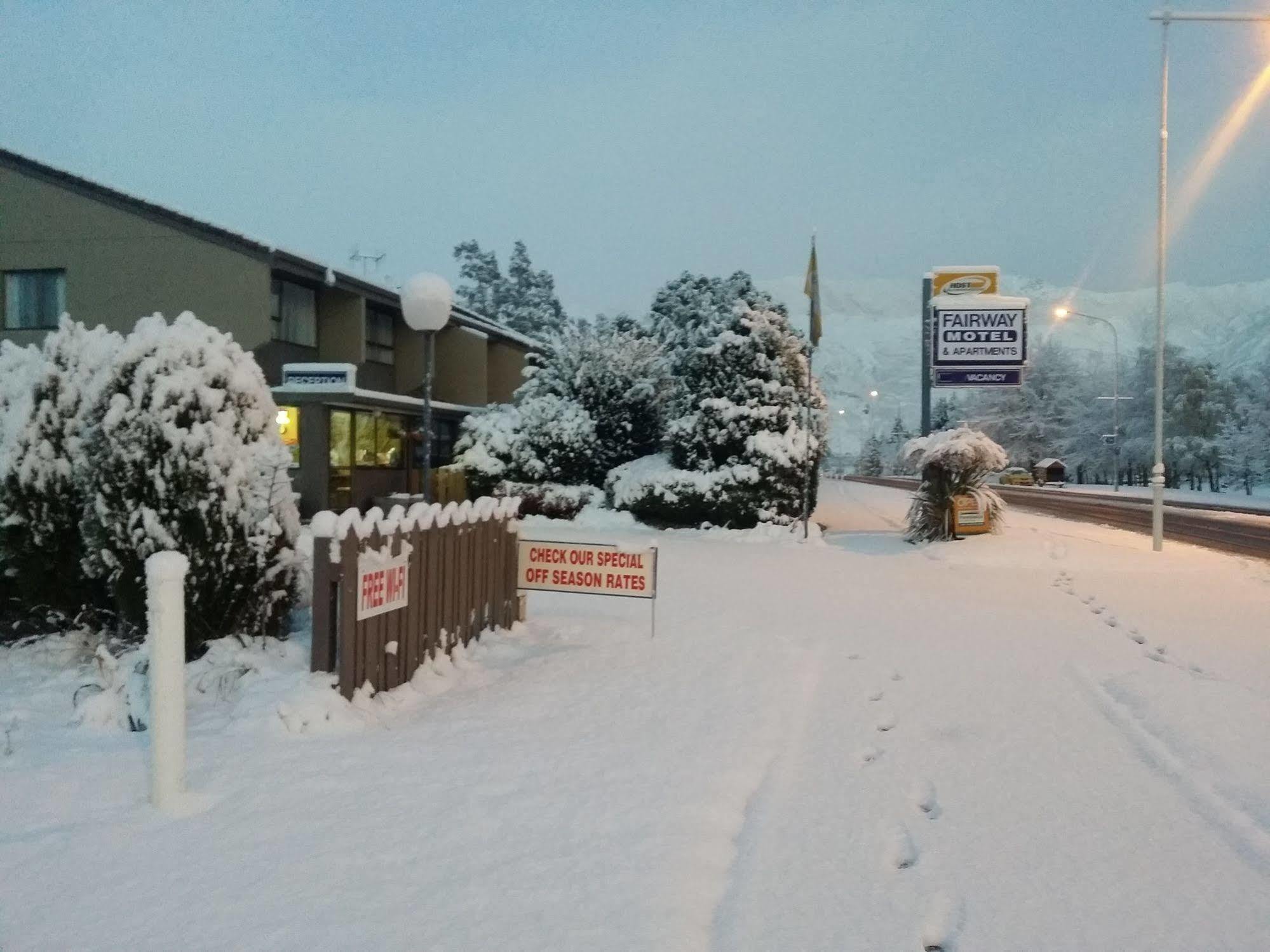 Fairway Motel & Apartments Wanaka Exterior photo